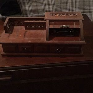 Jewelry box